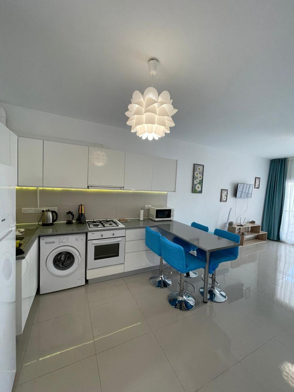 Blue Apartment In 5* Ceasar Resort Trikomo Zewnętrze zdjęcie
